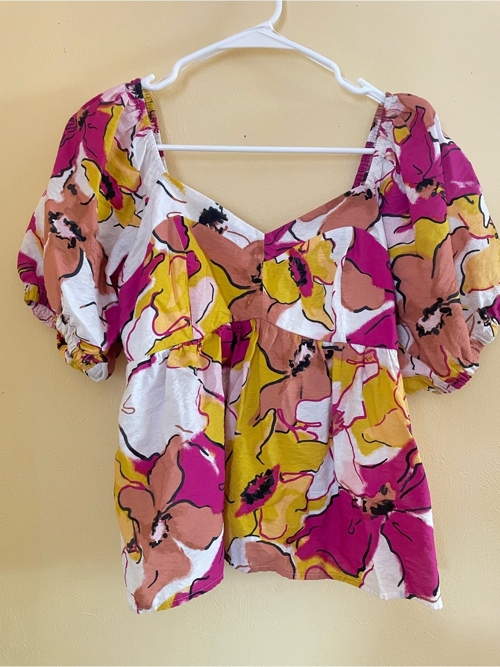 Nine West Pink, Yellow & White Floral Puff-Sleeve Peplum Top